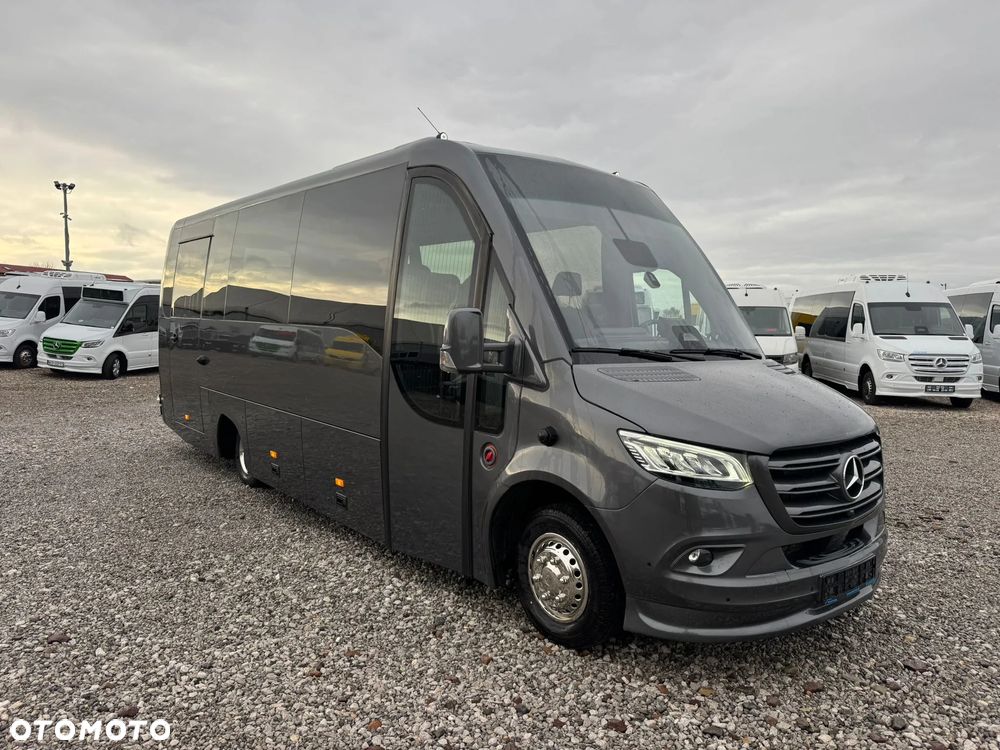 Mercedes-Benz Sprinter 519