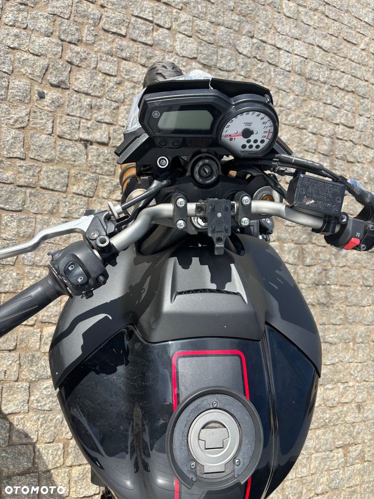 Yamaha FZ8 - 6