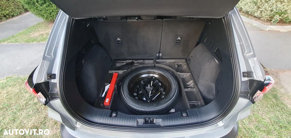 Ford Kuga 1.5 EcoBoost 2x4 Titanium - 40