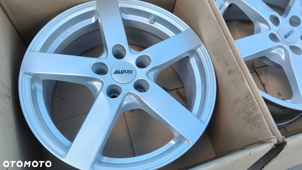 Felgi Aluminiowe 17 5x110 SAAB OPEL ASTRA ZAFIRA - 1