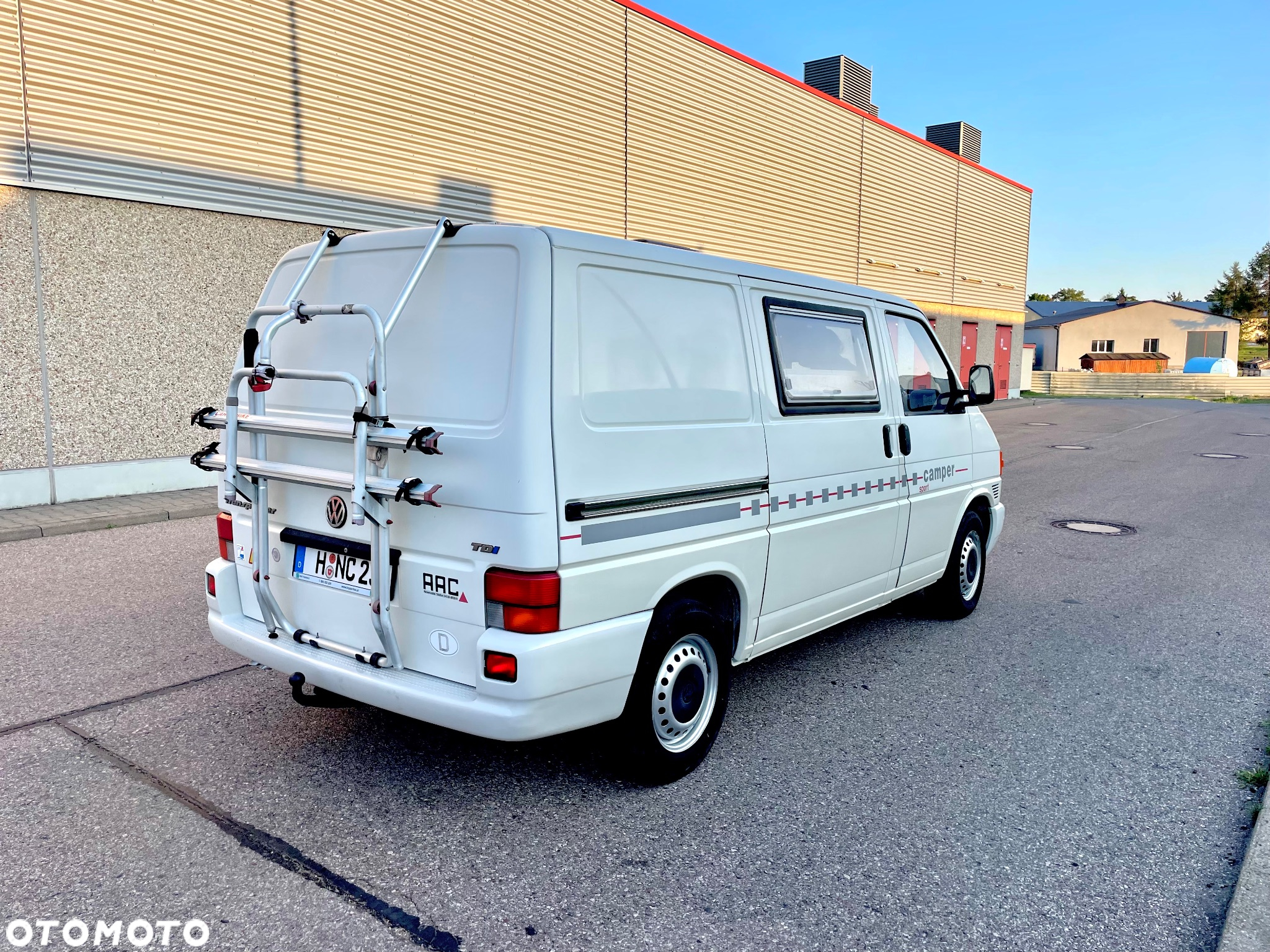 Volkswagen Transporter - 5