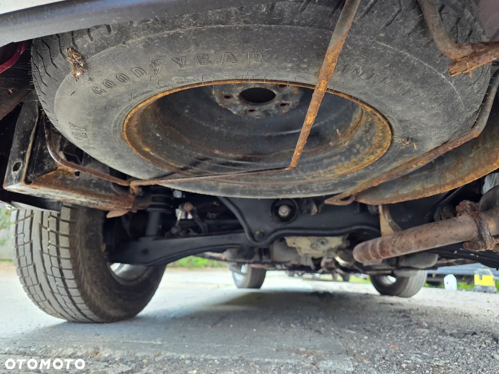 Mitsubishi Outlander - 38