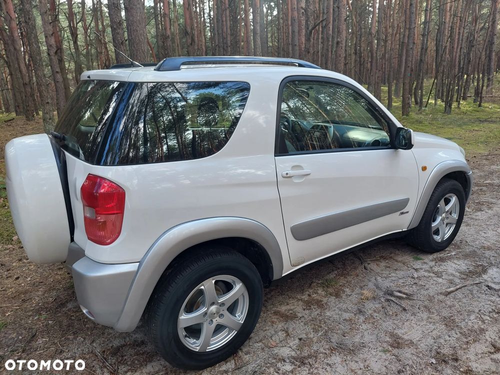 Toyota RAV4 4x4 Edition - 3