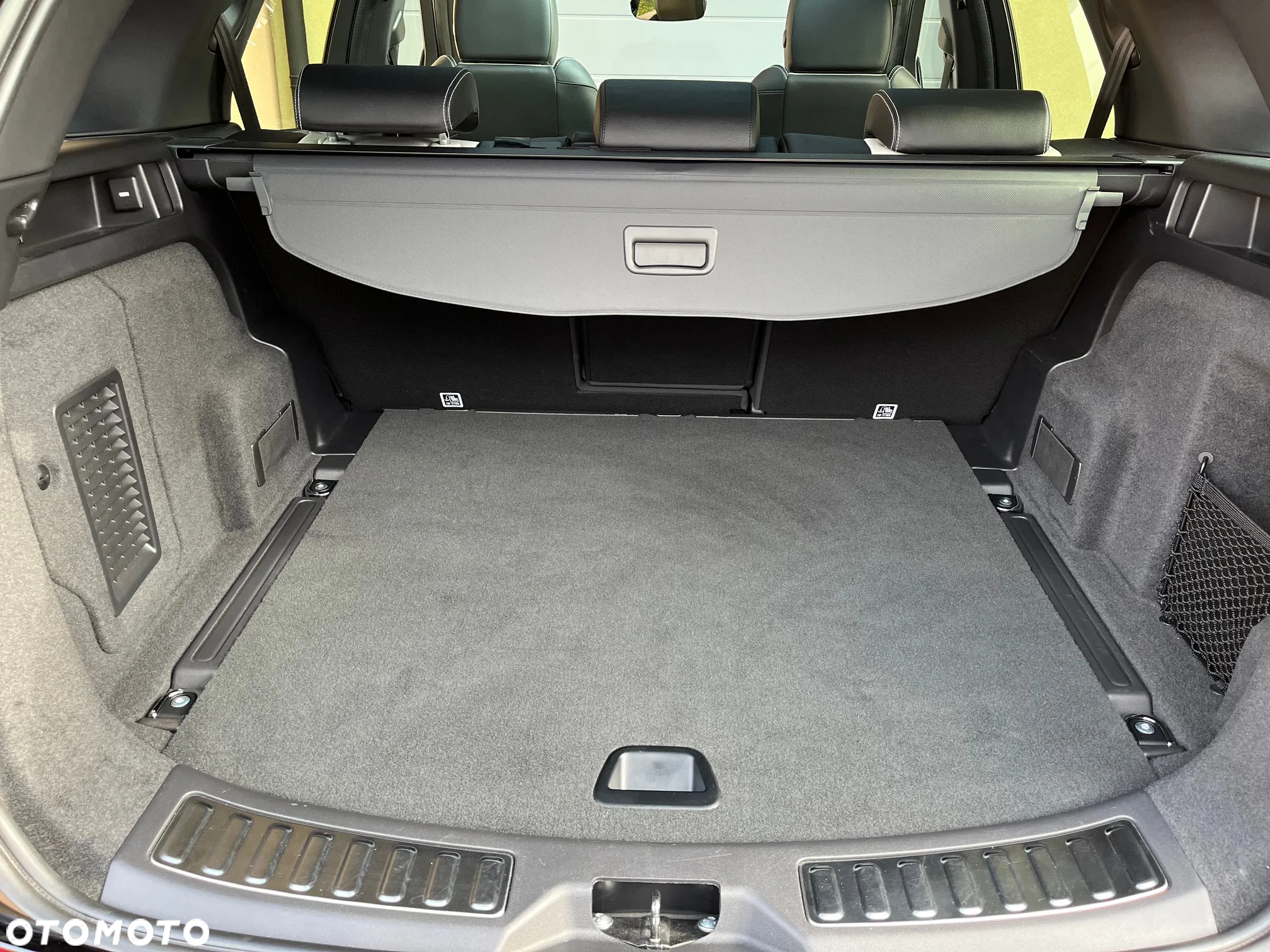 Land Rover Discovery Sport 2.0 D180 R-Dynamic HSE - 17