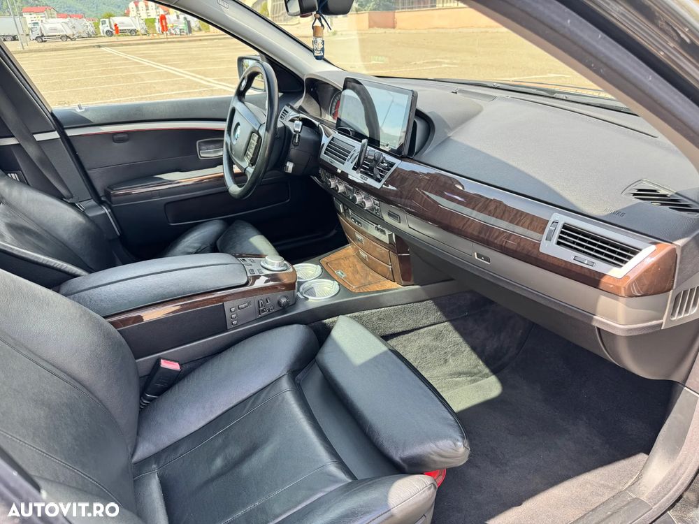 BMW Seria 7 730d A - 31