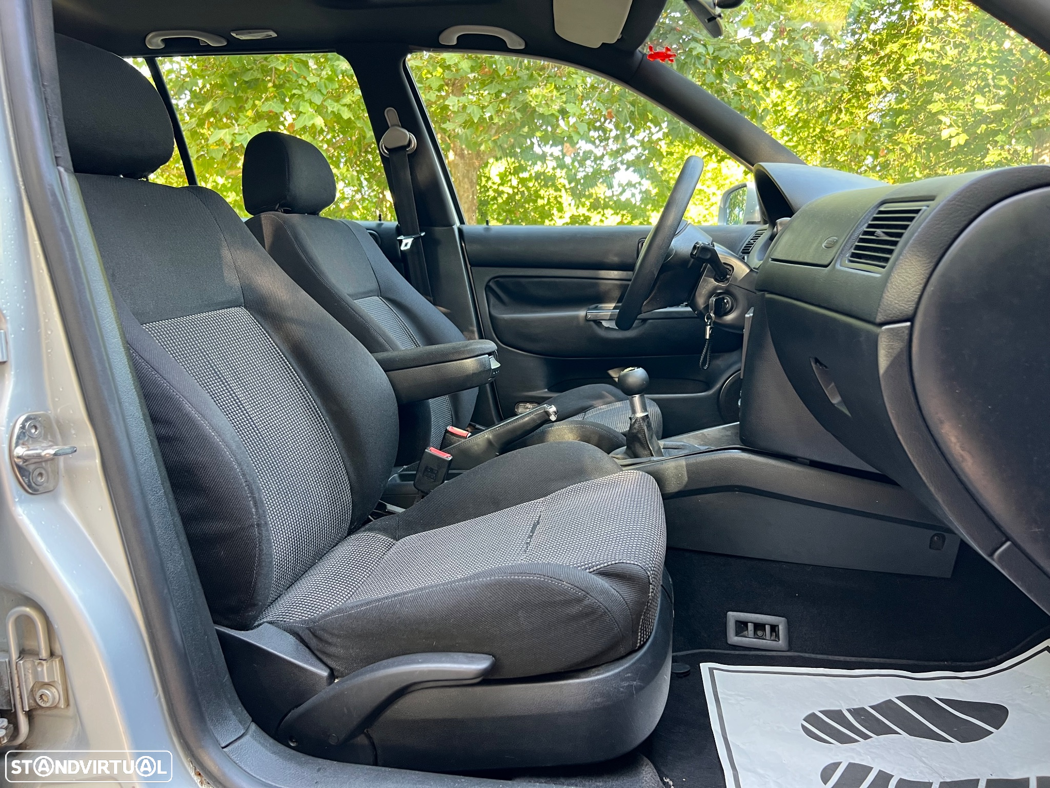 VW Golf Variant 1.9 TDi Highline - 9