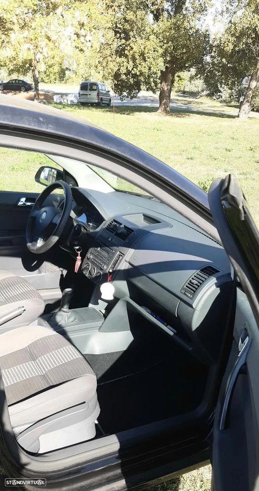 VW Polo - 2
