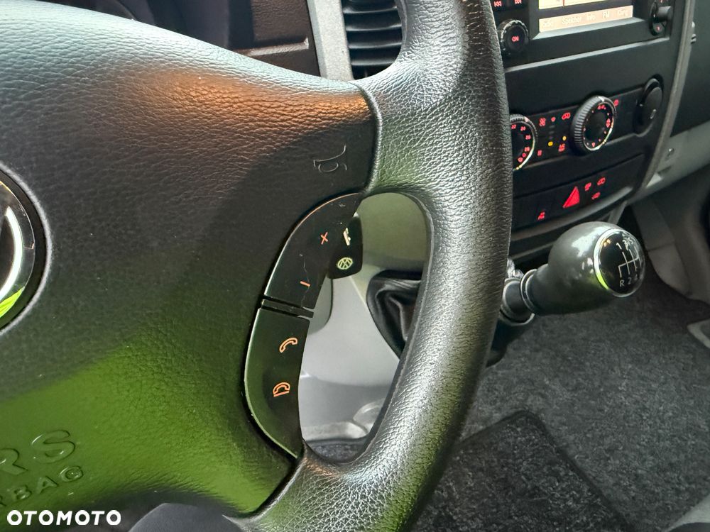 Volkswagen Crafter - 21