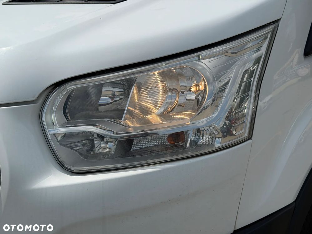 Ford Transit - 21