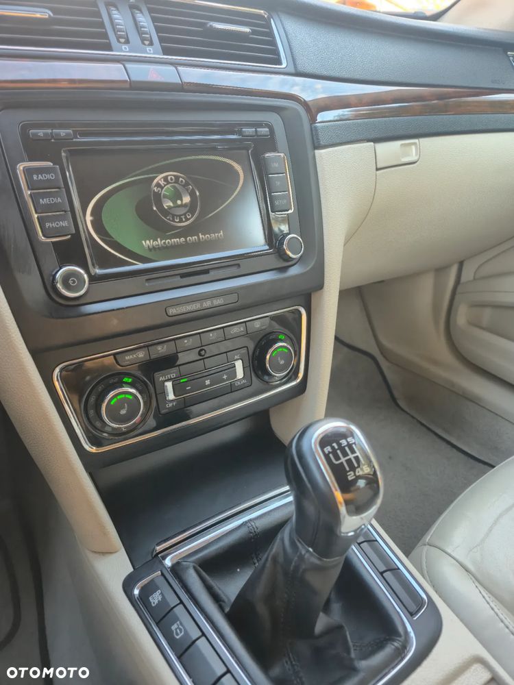 Skoda Superb 2.0 TDI Elegance - 20