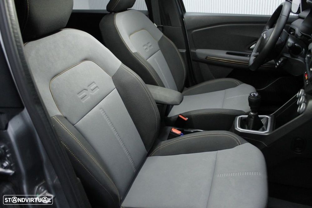 Dacia Jogger 1.0 TCe Extreme 7L - 15
