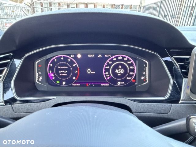 Volkswagen Passat - 13