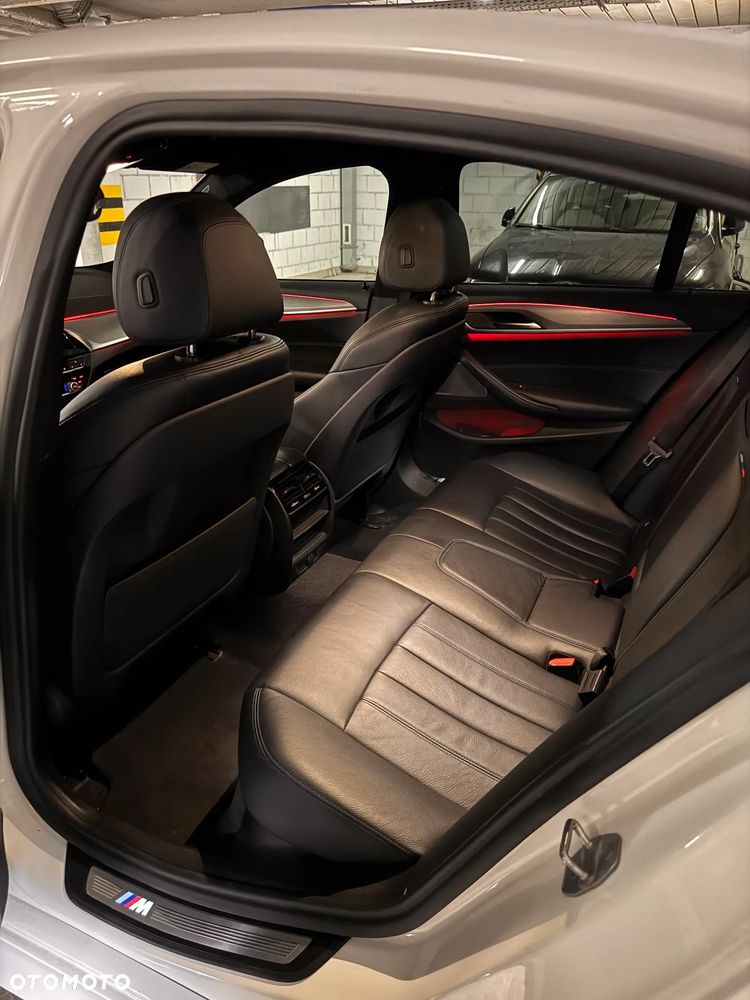 BMW Seria 5 530i M Sport Edition - 9