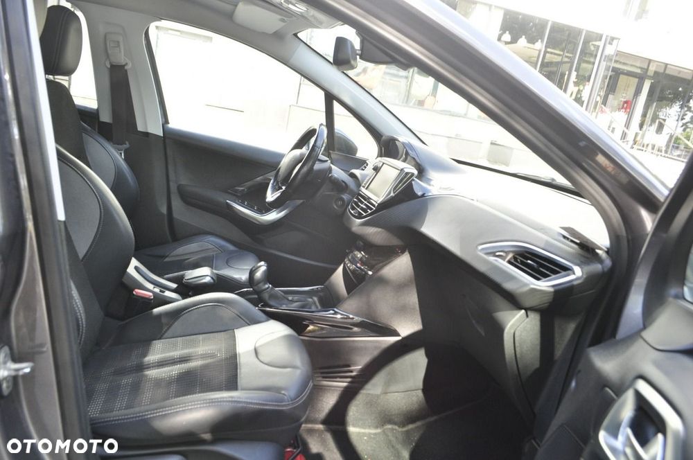 Peugeot 2008 - 5