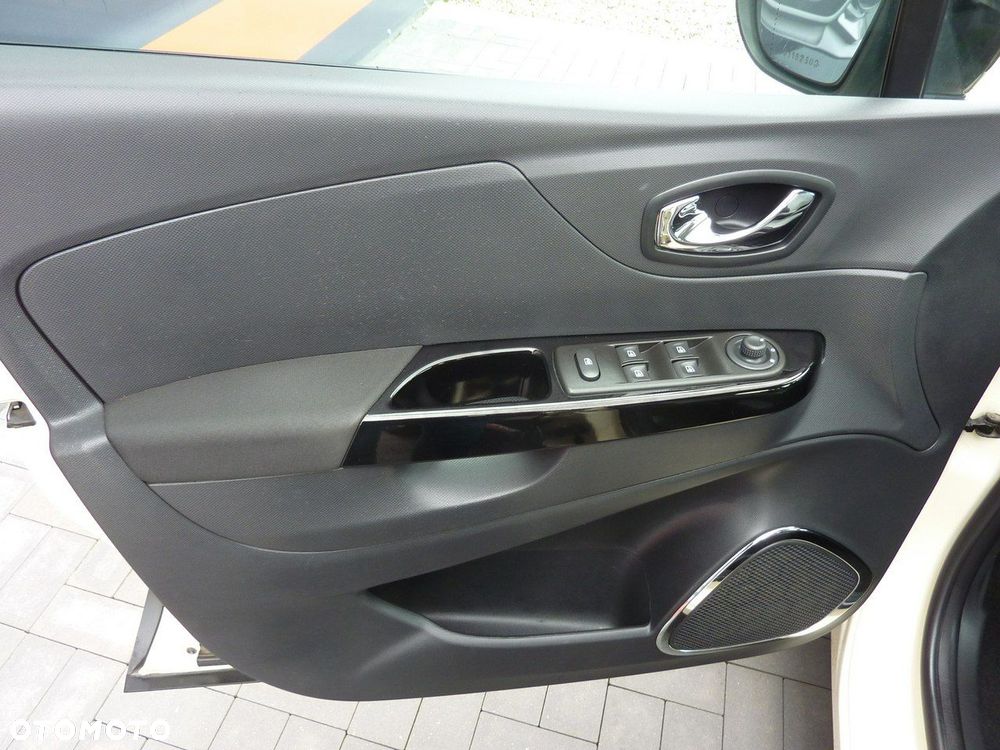 Renault Captur - 29