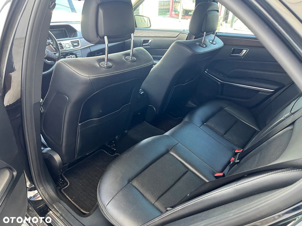 Mercedes-Benz Klasa E 220 BlueTEC 7G-TRONIC Elegance - 19