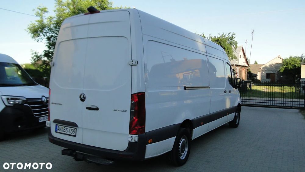 Mercedes-Benz SPRINTER - 5