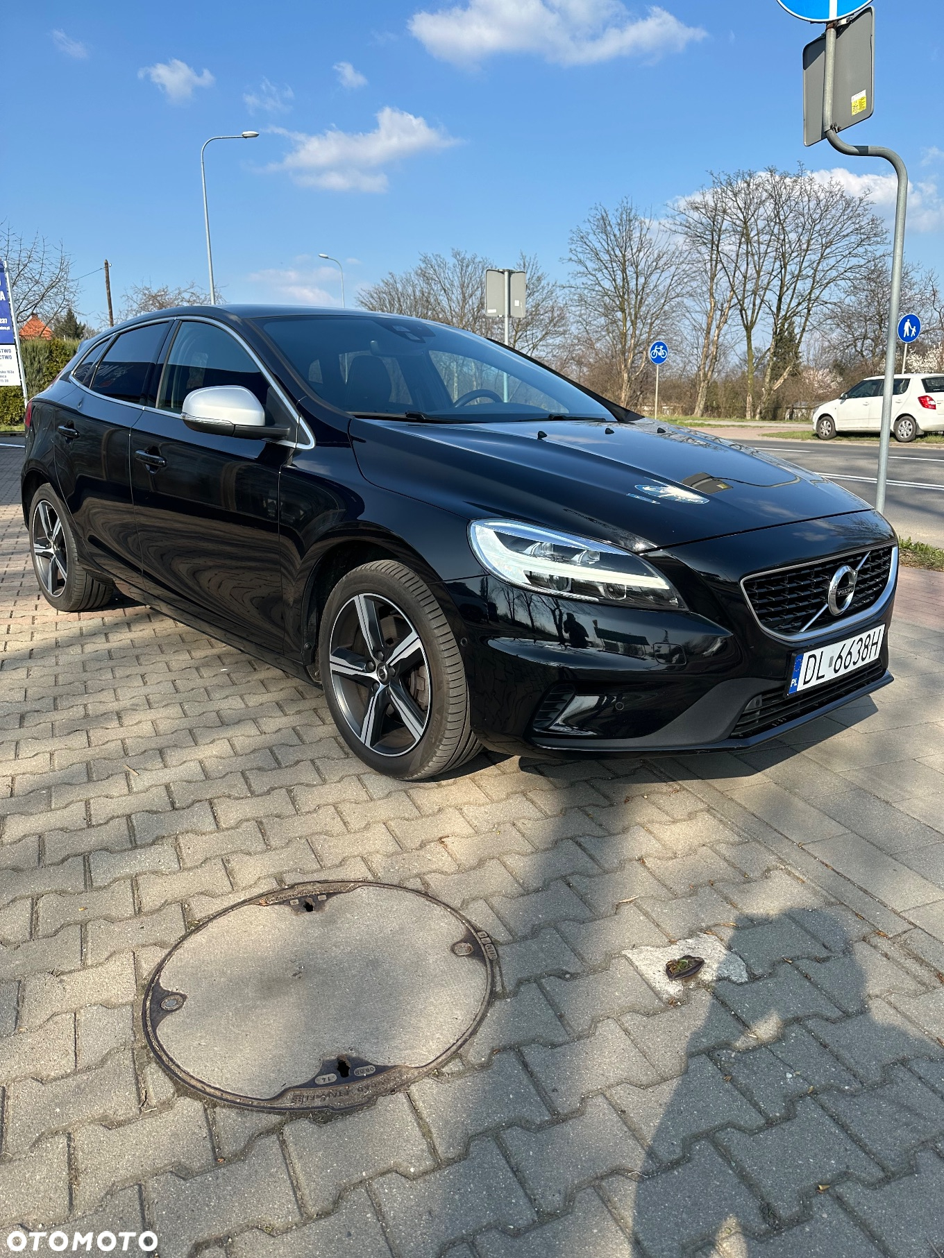 Volvo V40 T3 Drive-E R-Design Momentum - 6
