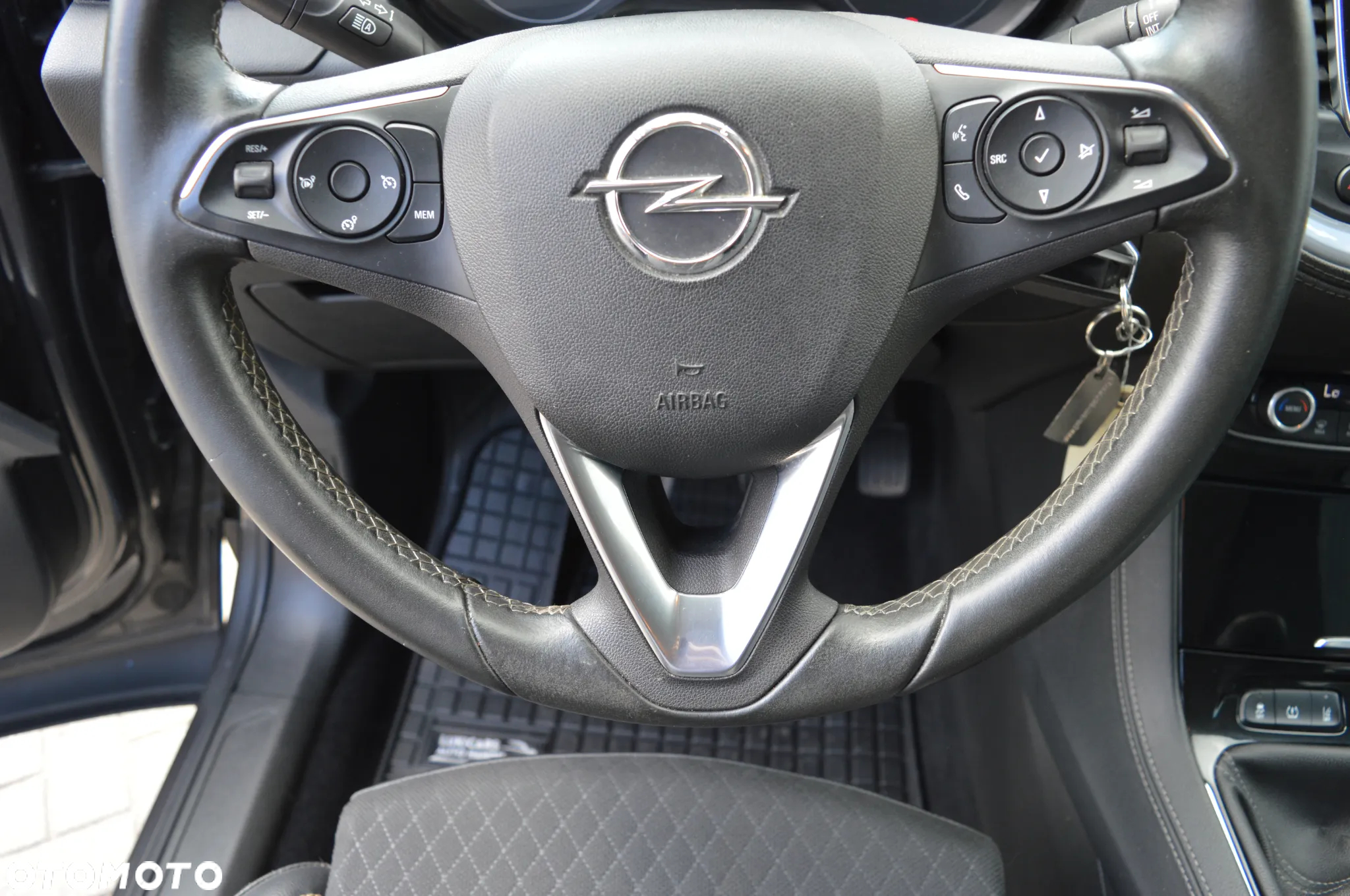 Opel Grandland X 1.2 Start/Stop Business INNOVATION - 18