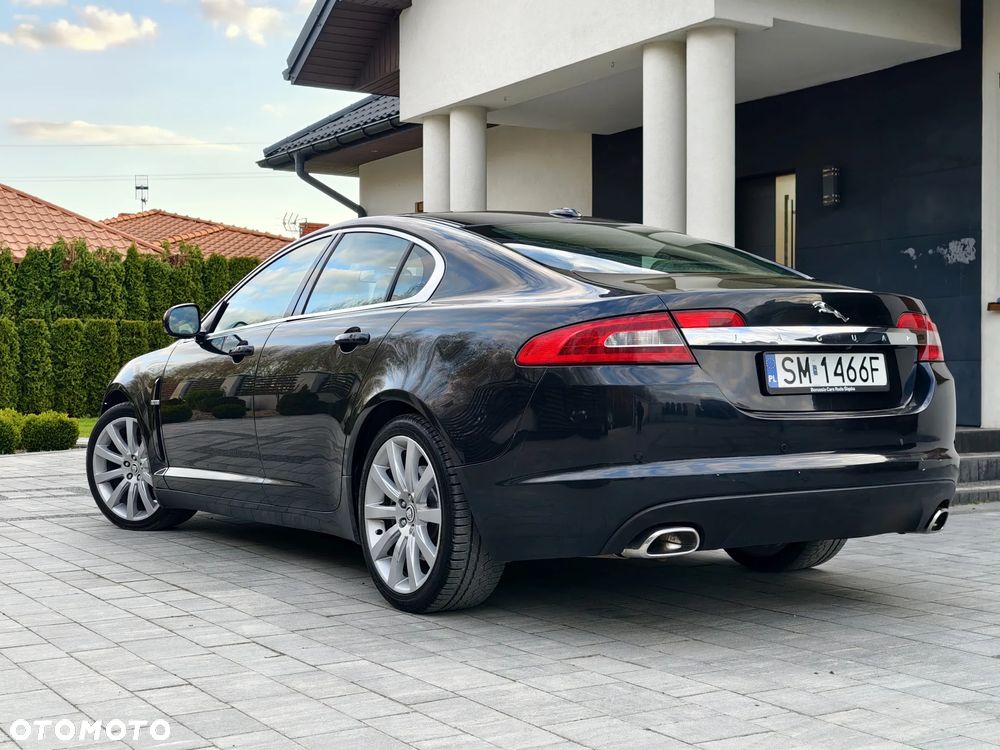 Jaguar XF 2.7 V6 D Luxury - 20