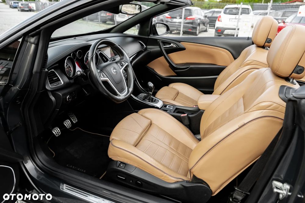 Opel Cascada 1.4 T Cosmo S&S - 25
