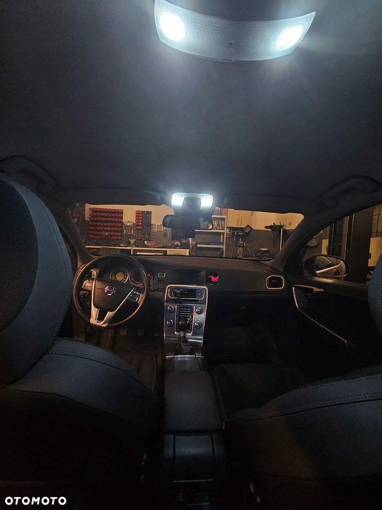 Volvo V60 T3 - 8