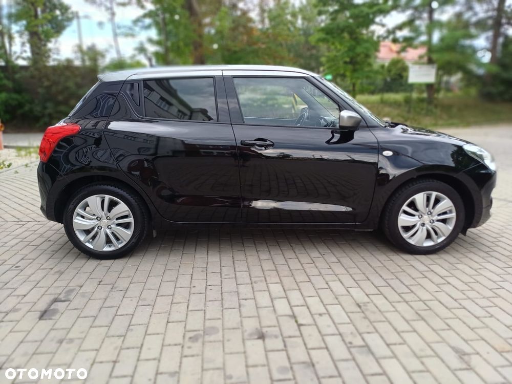 Suzuki Swift 1.2 Premium Plus - 11