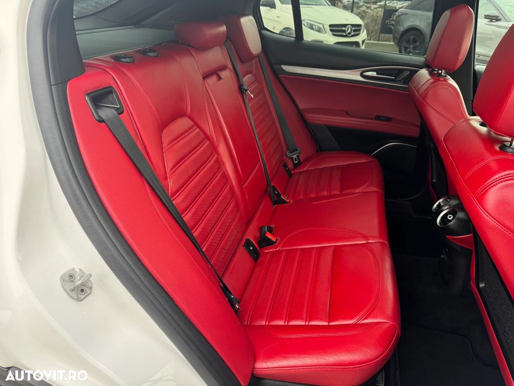 Alfa Romeo Stelvio 2.2 16V AT8-Q4 Super - 23