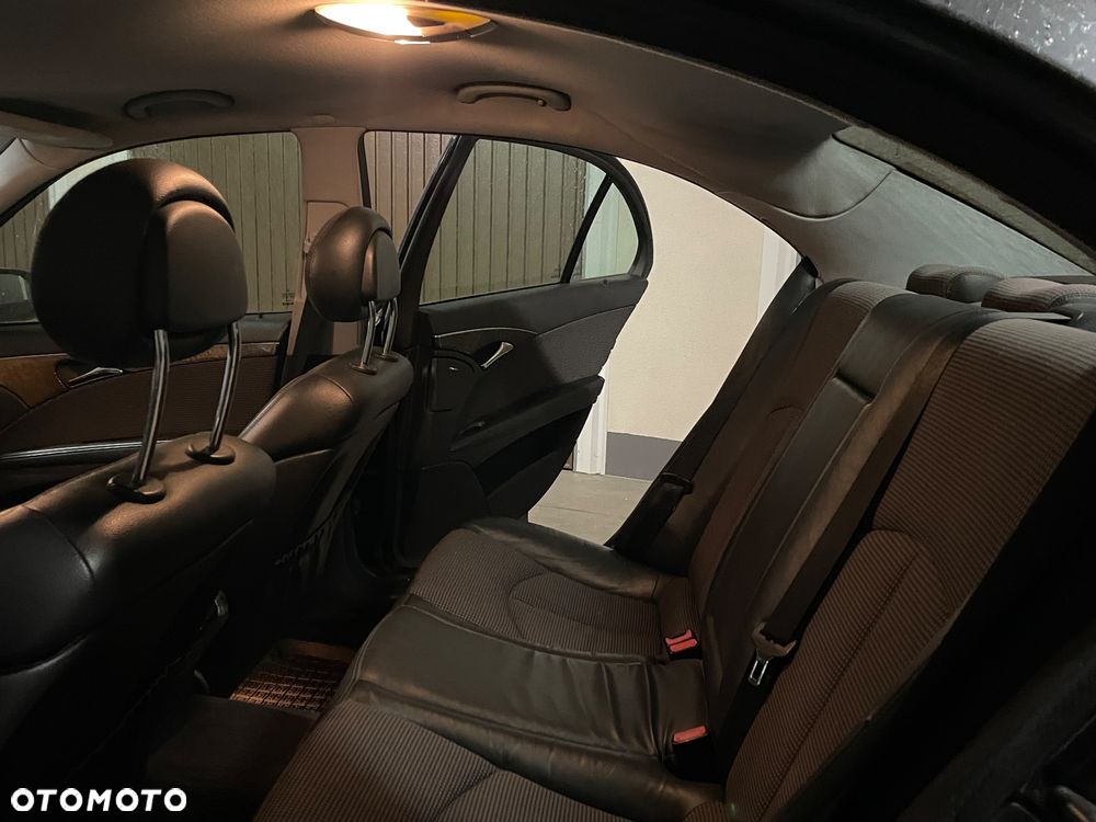 Mercedes-Benz Klasa E - 13