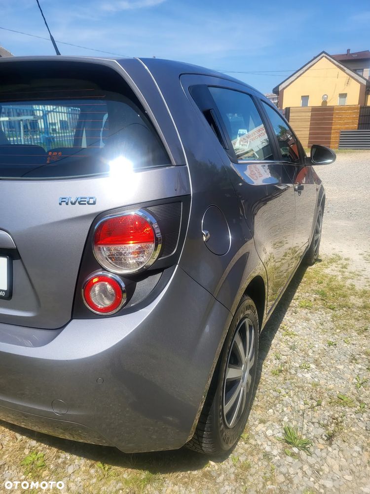 Chevrolet Aveo 1.6 LTZ - 22