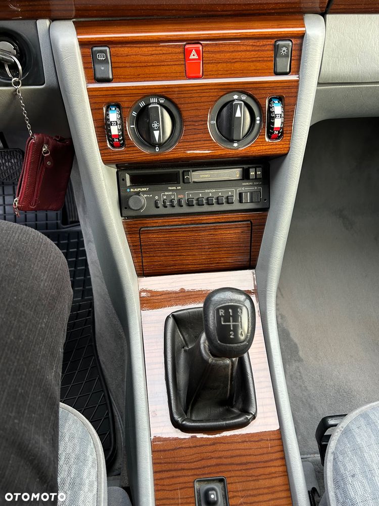 Mercedes-Benz W124 (1984-1993) - 10