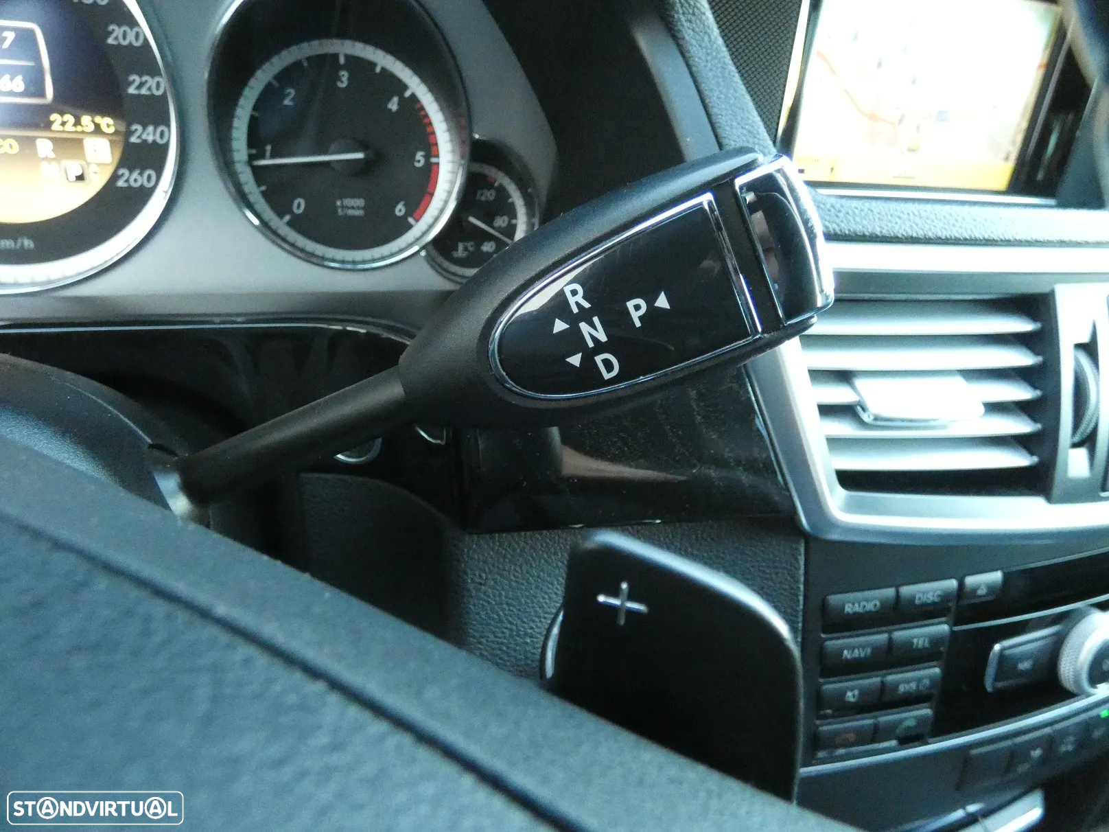 Mercedes-Benz E 250 CDi Avantgarde BlueEfficiency Auto. - 25