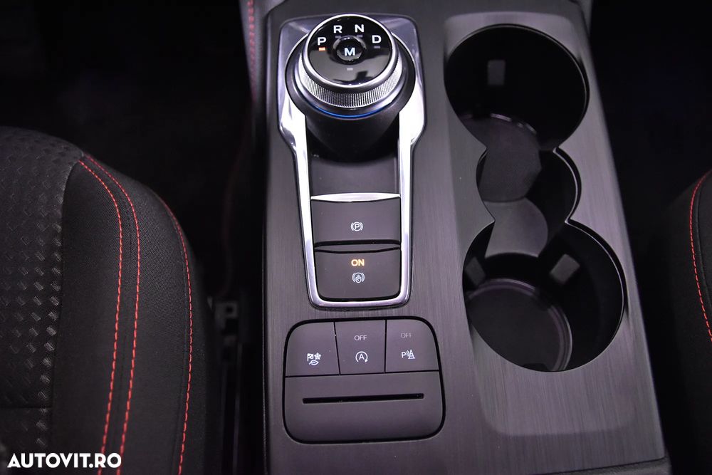 Ford Kuga - 18