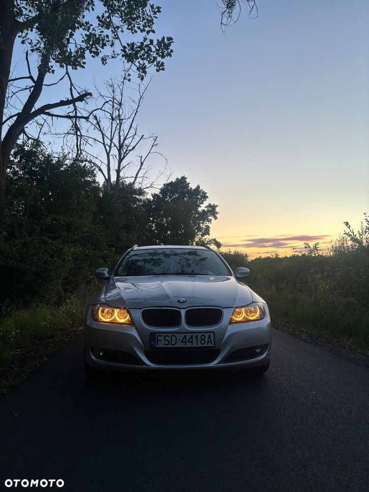 BMW Seria 3 318d DPF - 19