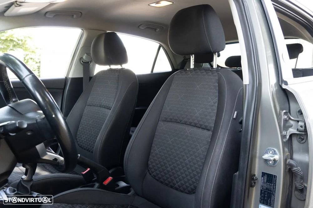 Kia Rio 1.0 T-GDi Wave - 38