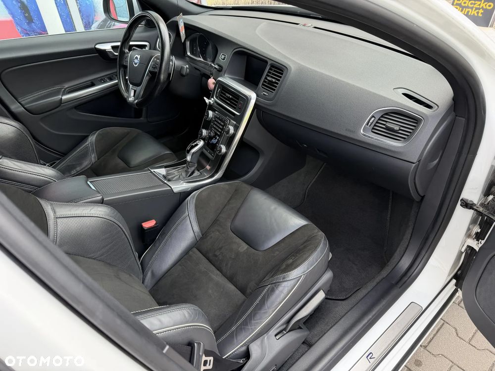 Volvo S60 T5 Drive-E R-Design Summum - 10