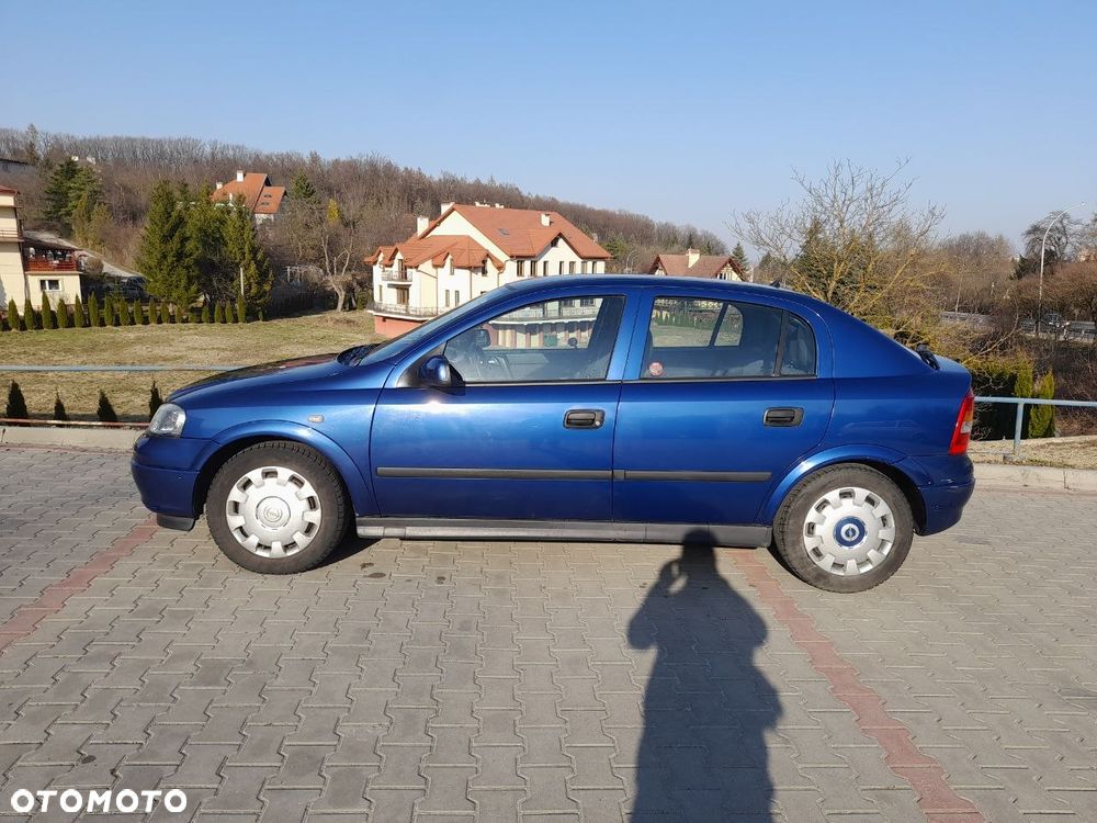 Opel Astra - 3