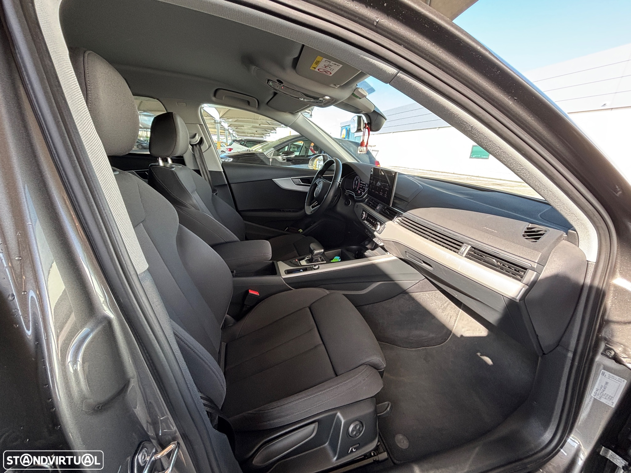 Audi A4 Avant 40 TDI S tronic S line - 15
