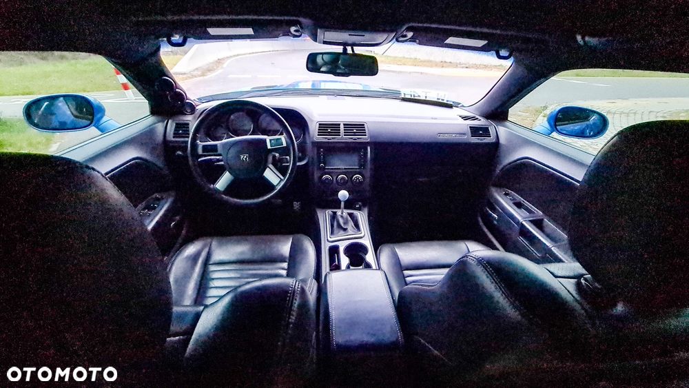 Dodge Challenger - 21