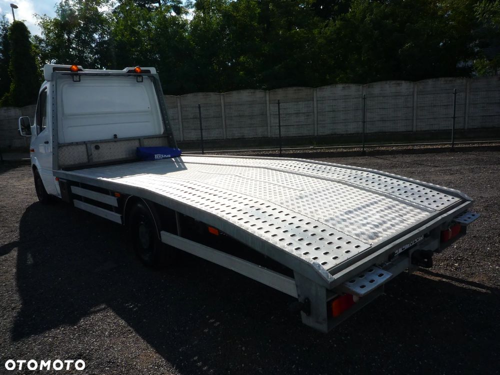 Mercedes-Benz Sprinter - 3