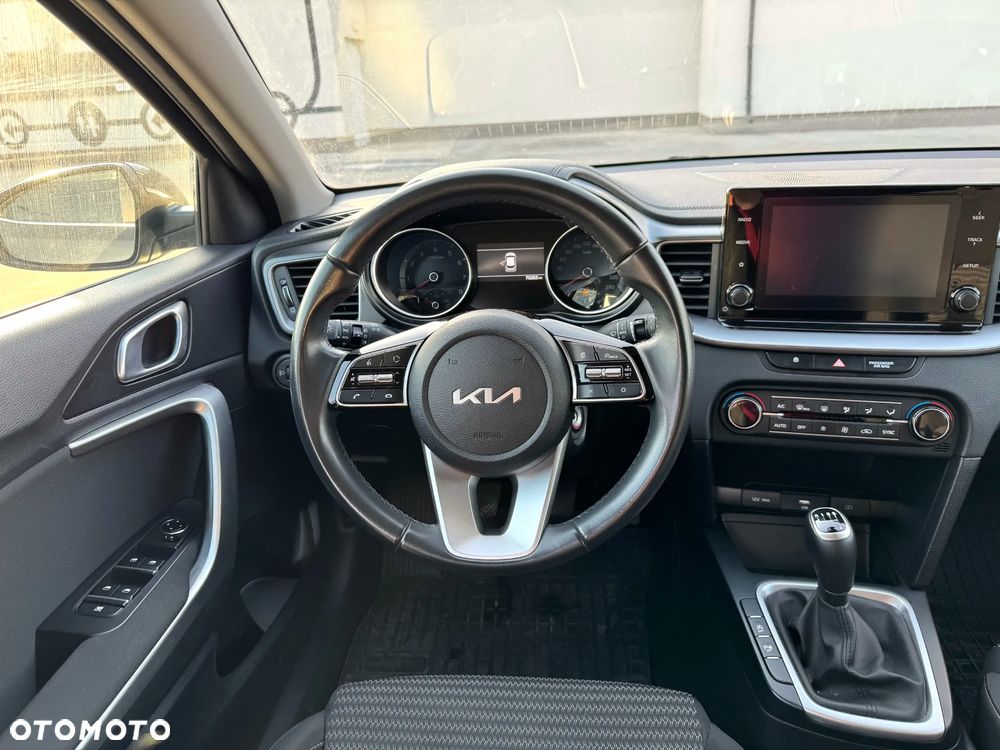Kia XCeed 1.0 T-GDI M - 12