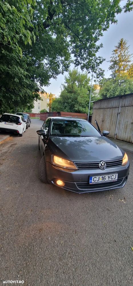 Volkswagen Jetta 1.6 TDI CR DPF Highline - 1