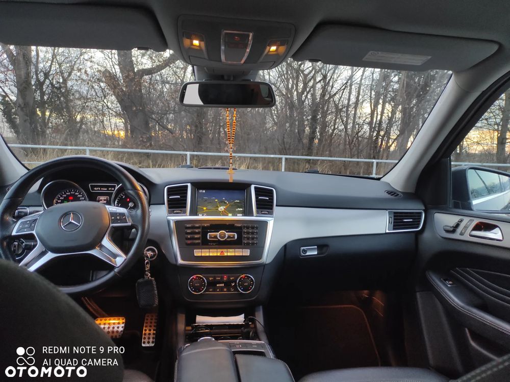 Mercedes-Benz ML 350 BlueTEC 4-Matic - 14
