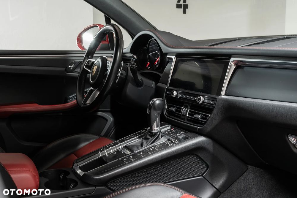 Porsche Macan Standard - 28