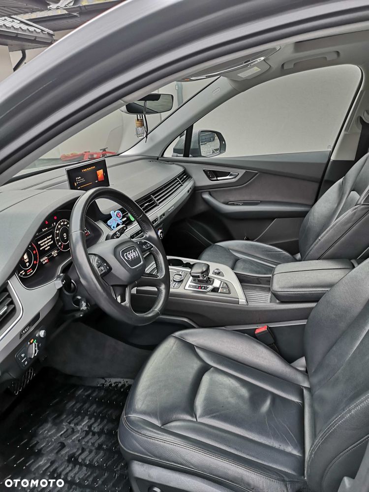 Audi Q7 - 8