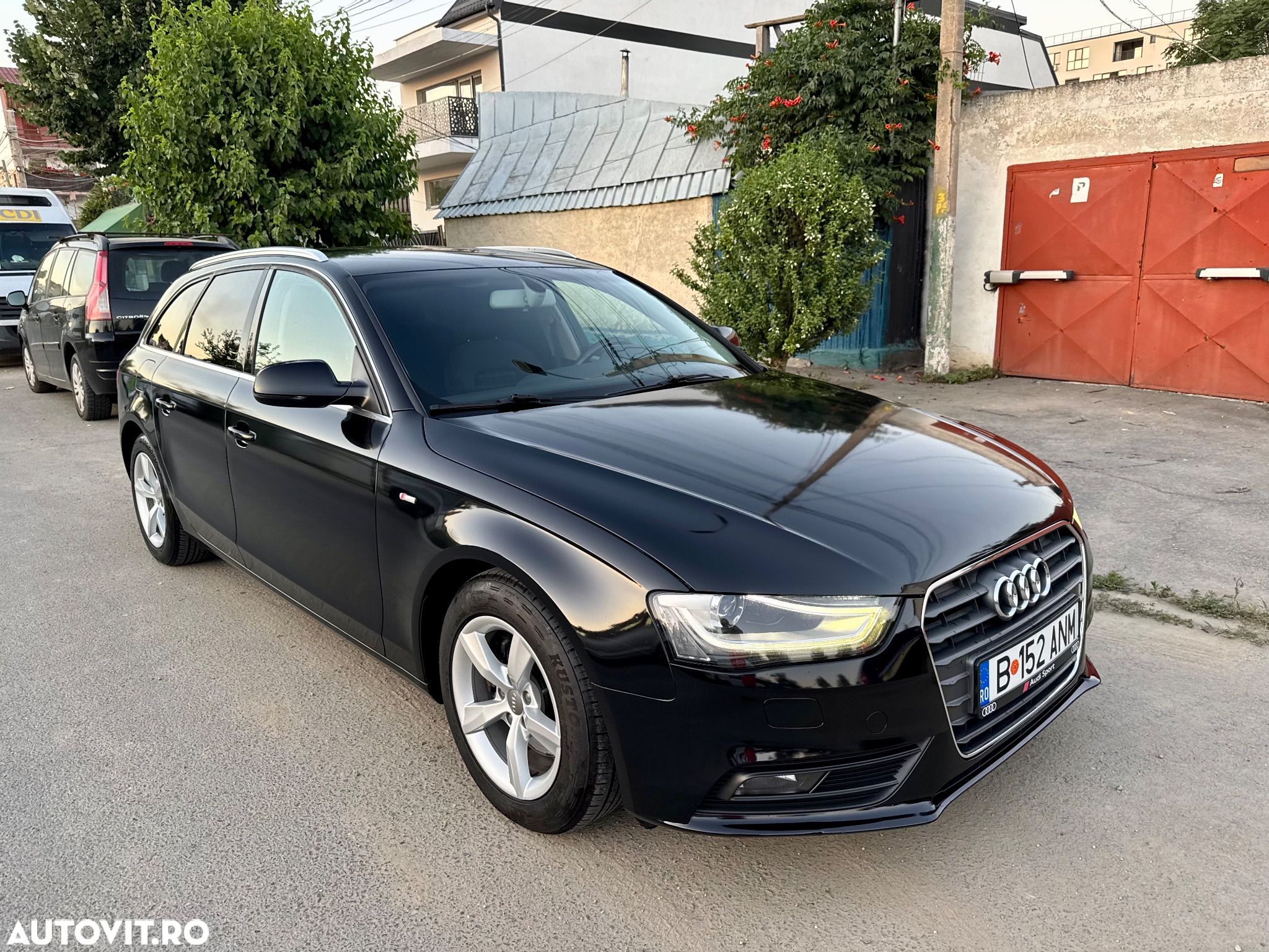 Audi A4 Avant 2.0 TDI - 1