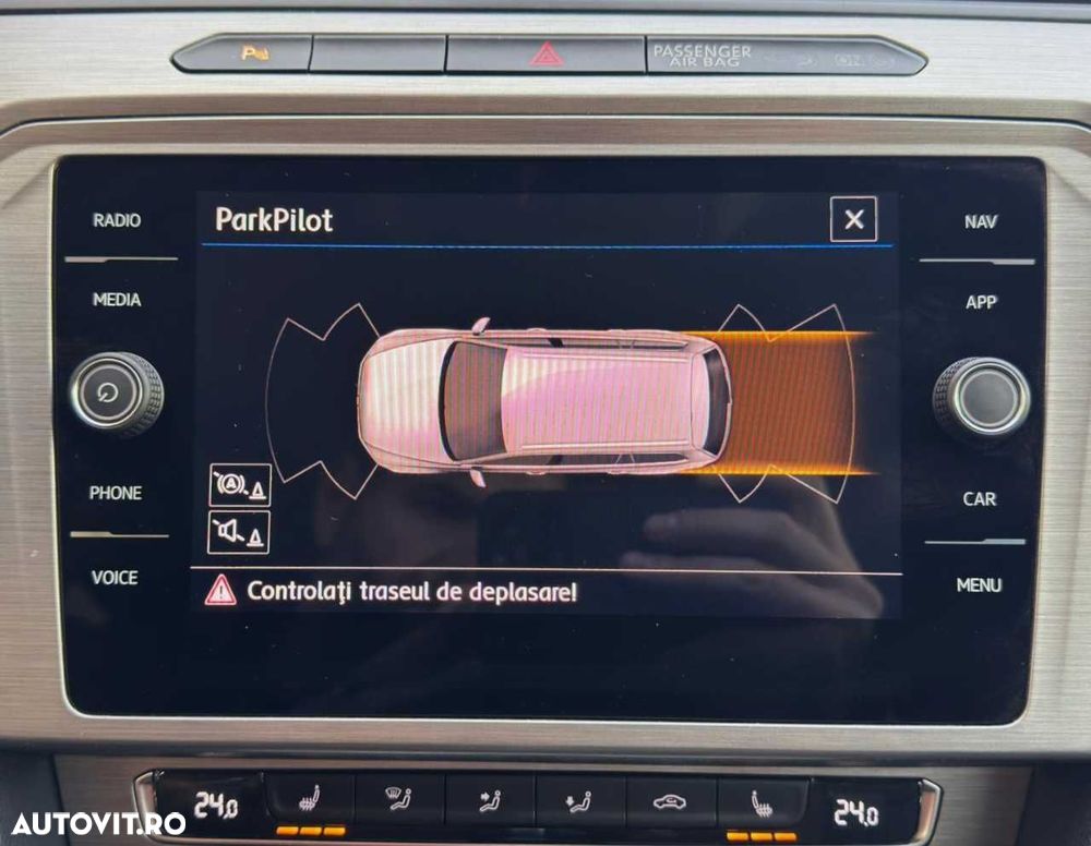 Volkswagen Passat - 28