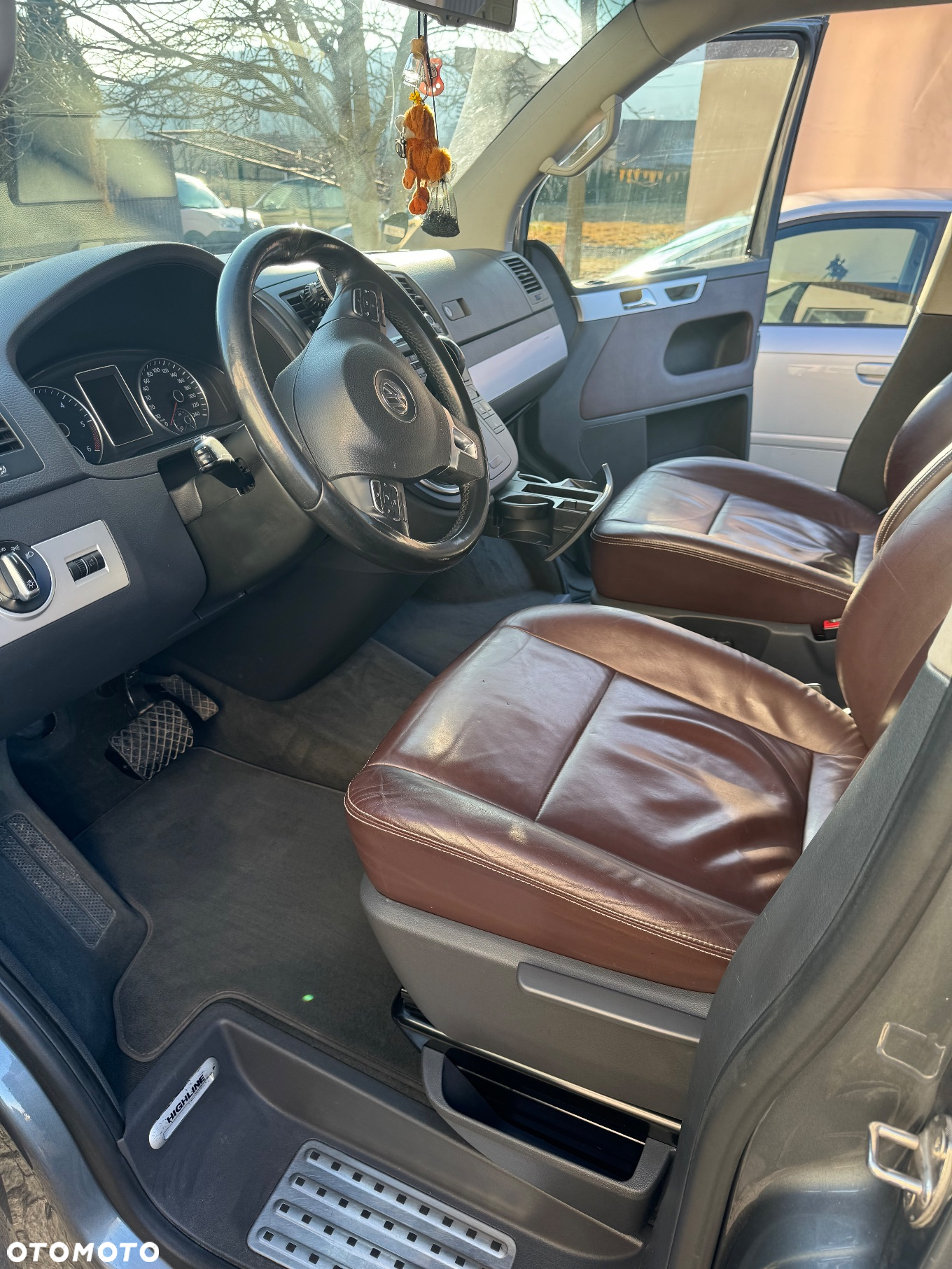 Volkswagen Multivan - 15