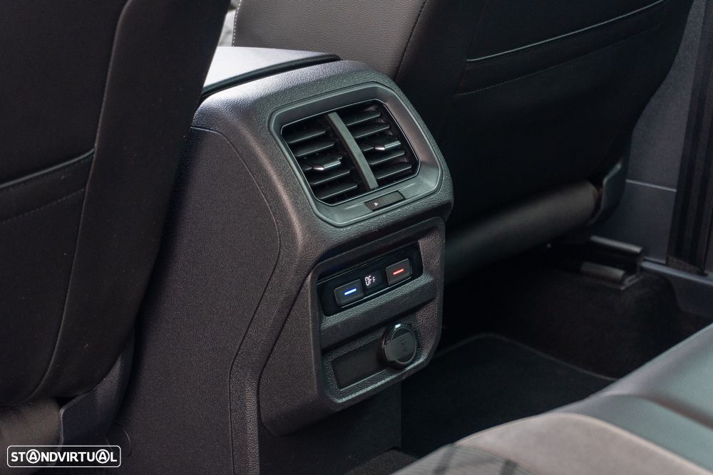 VW Tiguan 1.4 TSI eHybrid R-Line DSG - 30