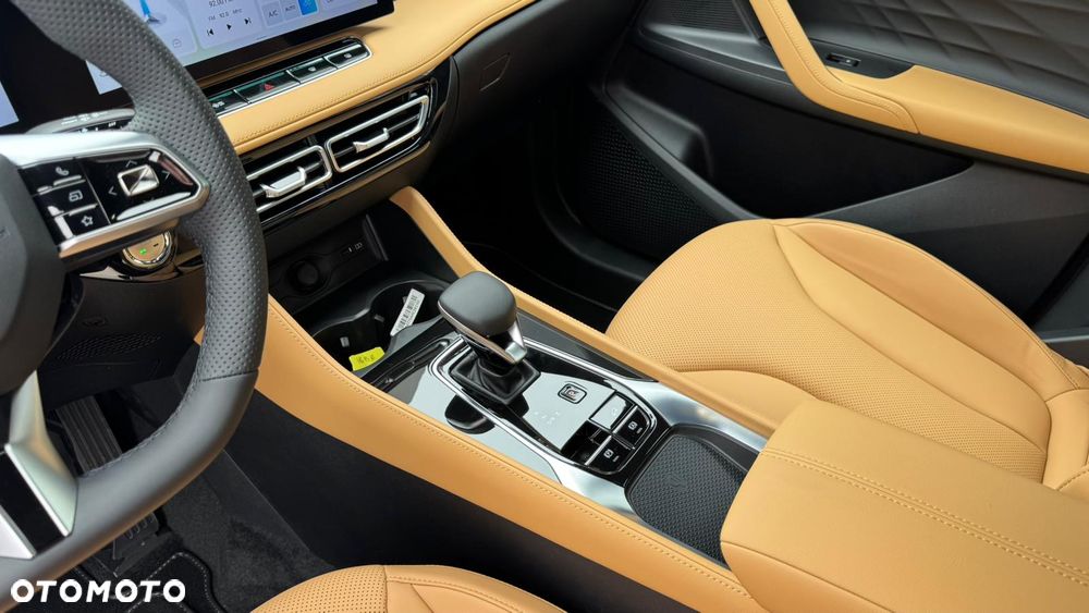 MG HS 1.5 T-GDI Exclusive DCT - 11